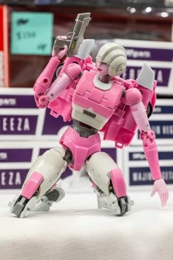 Mastermind Creations PS-04 Azalea Arcee -Action Figures Store 25606867bd