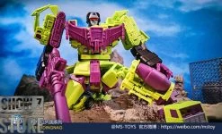 Magic Square MS-B41 Excavator Scavenger & MS-B42 Bulldozer Bonecrusher Set Of 2 -Action Figures Store 3dd2d52d79