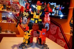 Hasbro POTP Titan Class Predaking Feral Rex Set Of 5 Figures -Action Figures Store 3e1d31c38a