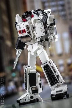 Takara MP-42 Masterpiece Cordon Diaclone Sunstreaker -Action Figures Store 43a30785cb