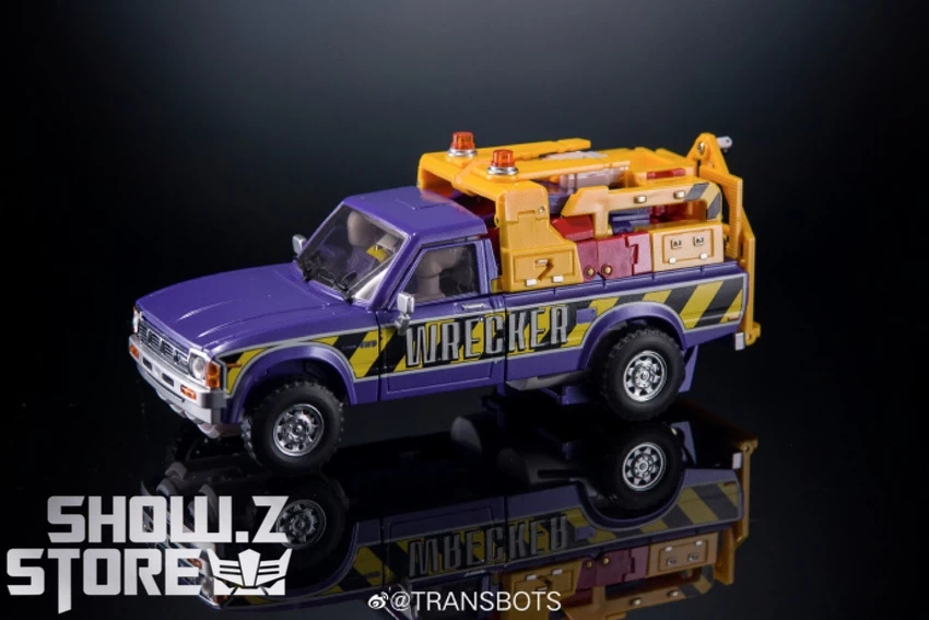 XTransbots MX-9B Paean Hoist Diamond Blue Version 6 XTransbots MX-9B Paean Hoist Diamond Blue Version - Image 4