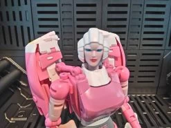 Fanstoys FT-24 Rouge Arcee -Action Figures Store 6be1cee5d9
