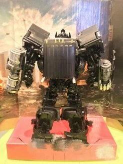 Takara Studio Series SS14 SS-14 Voyager Class Ironhide -Action Figures Store 746a2c1d68