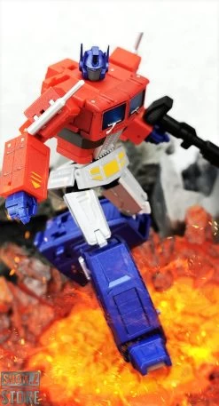 Magic Square MS-B18X Light Of Justice Optimus Prime Metallic Version -Action Figures Store 794b327f4f