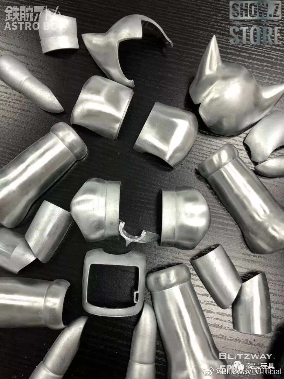 Blitzway BW-NS 50101 Astro Boy Anime Statue Deluxe Version 5 Blitzway BW-NS 50101 Astro Boy Anime Statue Deluxe Version - Image 3