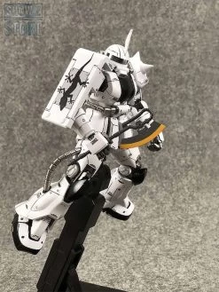 Metal Soldier MS 1/100 MS-06J MS06J Zaku II White Ogre Gundam Mobile Suit -Action Figures Store a03f5516f9