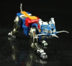 Fantasy Jewel FJ-BSW03 Blue Lion Voltron Defender Of The Universe 14 Fantasy Jewel FJ-BSW03 Blue Lion Voltron Defender Of The Universe -Action Figures Store bebd2db80b