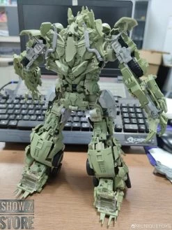 Unique Toys R-05 Desperado Megatron Original Version -Action Figures Store e35bf2618a