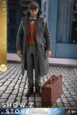 [Pre-Order] Hot Toys HT 1/6 Newt Scamander MMS512 Fantastic Beasts: The Crimes Of Grindelwald -Action Figures Store e7dfdfb34e