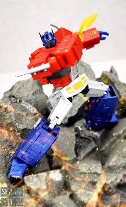 Magic Square MS-B18X Light Of Justice Optimus Prime Metallic Version -Action Figures Store e86bd59132