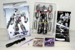 MakeToys MT MTCD-02 MTCD02 Rioter Despotron Megatron -Action Figures Store ee9ffdefd7